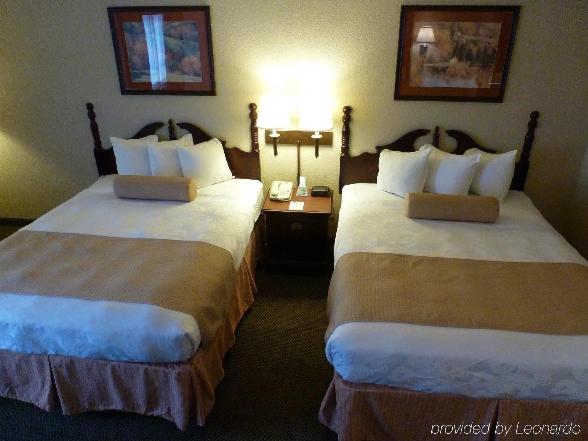 Holiday Inn Express & Suites Evansville North By Ihg Warrenton Phòng bức ảnh